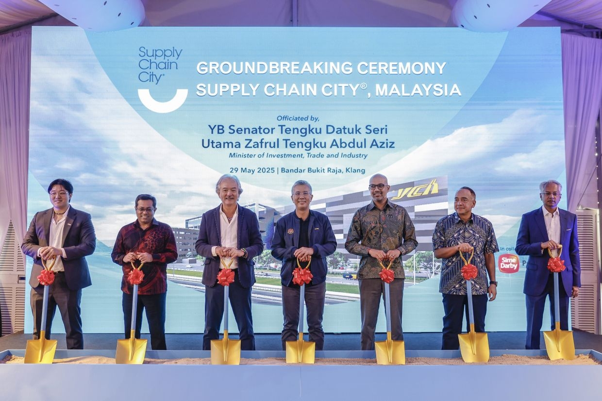 Malaysia moves closer to becoming Asean's logistics hub, says Tengku Zafrul