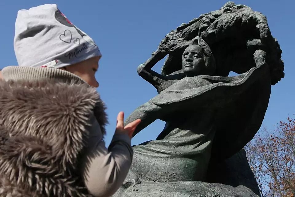QuickCheck: Did a composer who died in France have his heart buried in Poland?