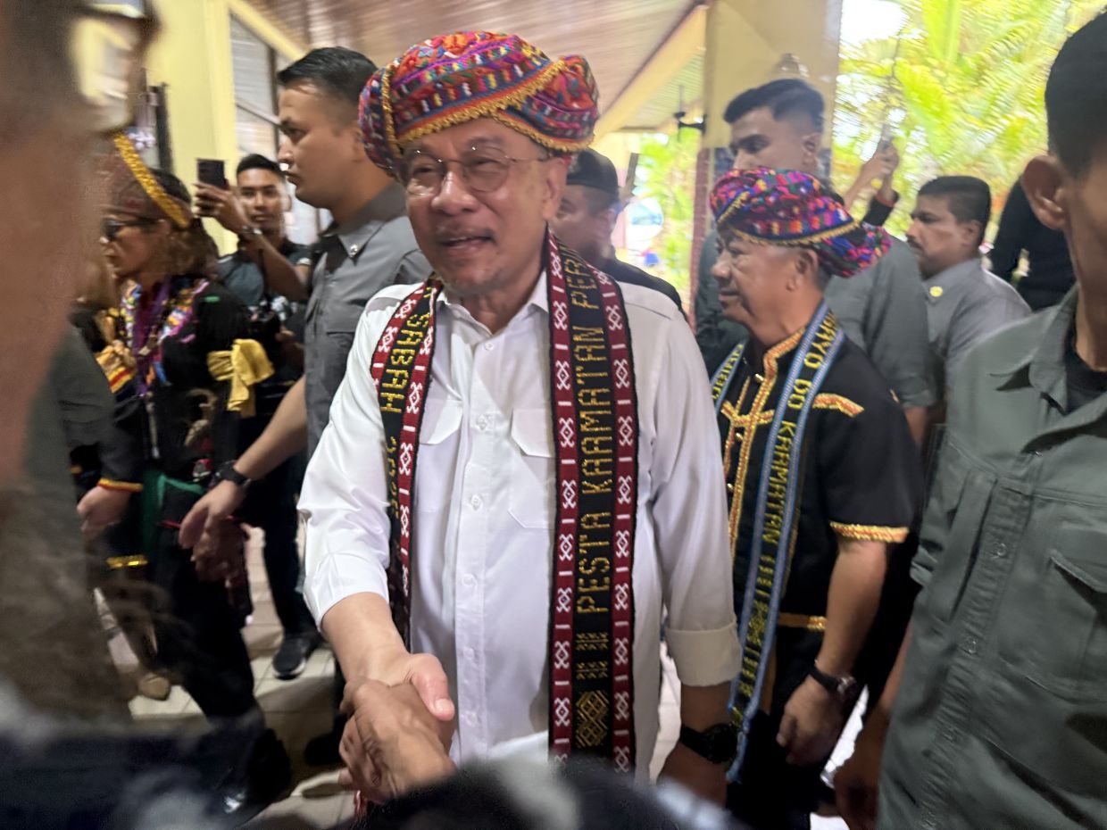 I'm not the kind of PM who orders arrests like a dictator, Anwar says of Sabah mining scandal claims