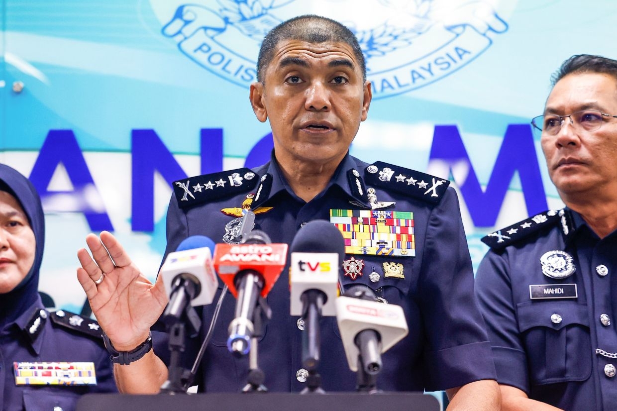 Home Minister's WhatsApp account hacked using foreign VPN, say cops