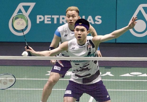 Aaron-Wooi Yik edge past Wei Chong-Kai Wun to reach Singapore Open semis