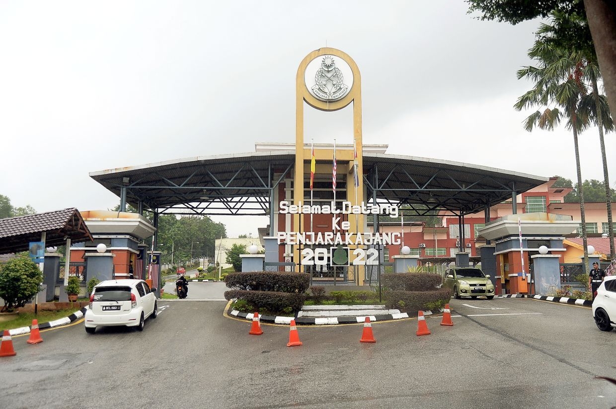Abdullah Ang, inmate who had water bed in Kajang Prison, has died