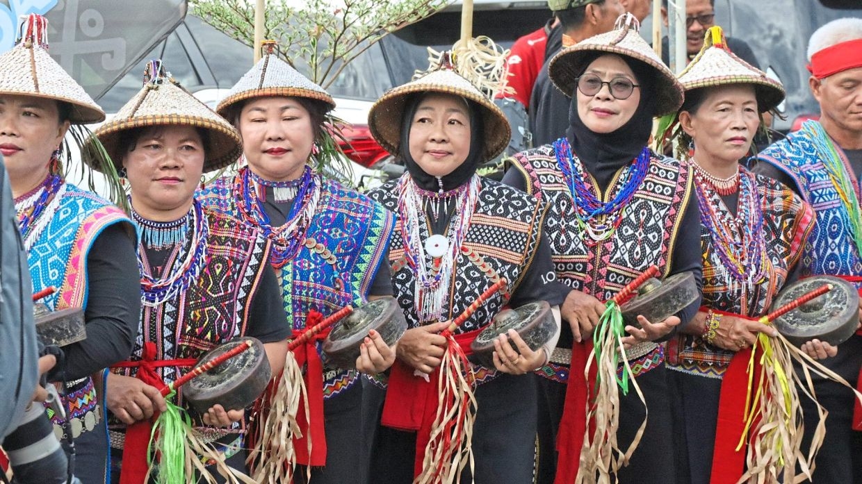 Kaamatan shines with music, colour and unity