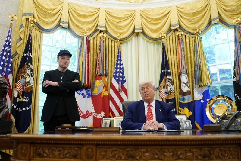 Trump, Musk offer show of unity as Tesla CEO departs government
