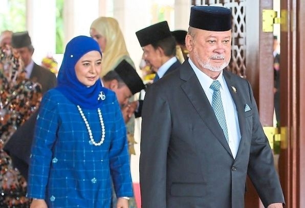 King, Queen extend Kaamatan and Gawai greetings