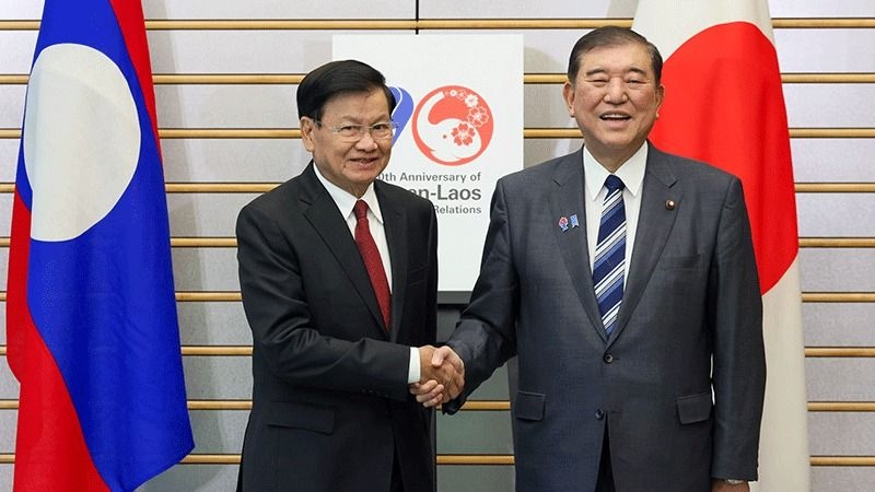 Laos President, Japan PM pledge stronger links as two nations mark 70-year ties