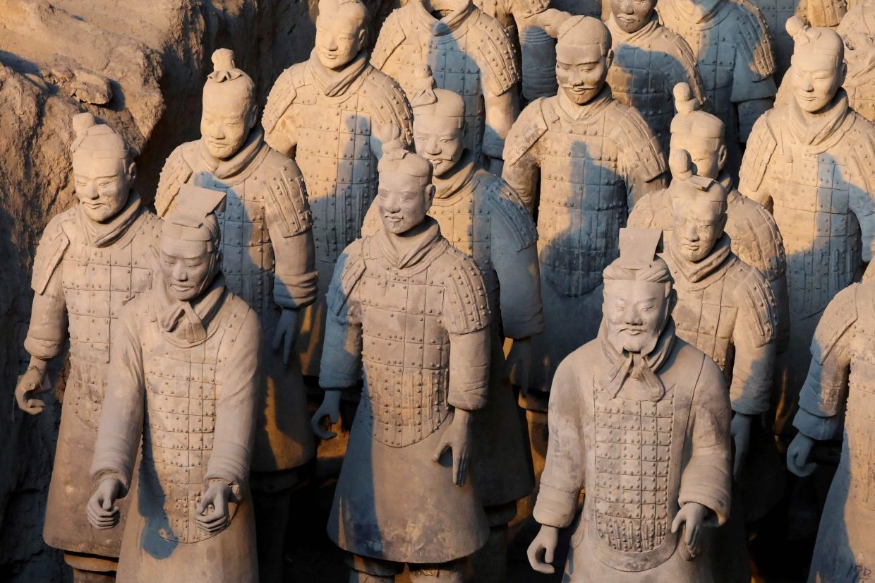 Man jumps into display of China's Terracotta Army: officials