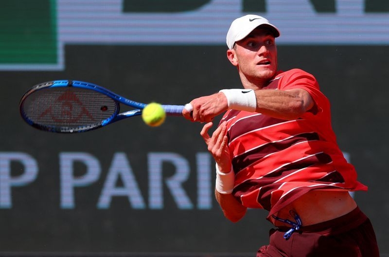Tennis-Draper flashes past teenager Fonseca to reach French Open last 16