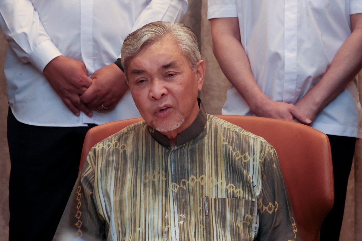 Zahid on four-day working visit to Britain