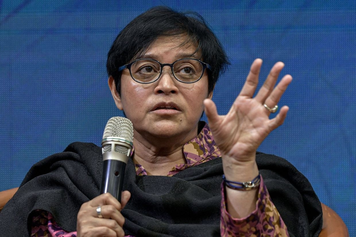 Umno legal bureau examining anti-party hopping laws in Zafrul's case, says Azalina