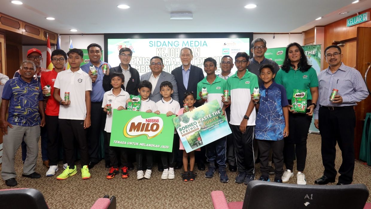 PJ junior tennis championship draws 300 to compete