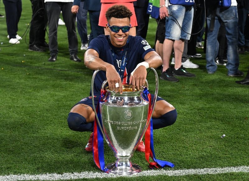 Soccer-Teenage sensation Doue steps out of the shadows into Champions League stardom