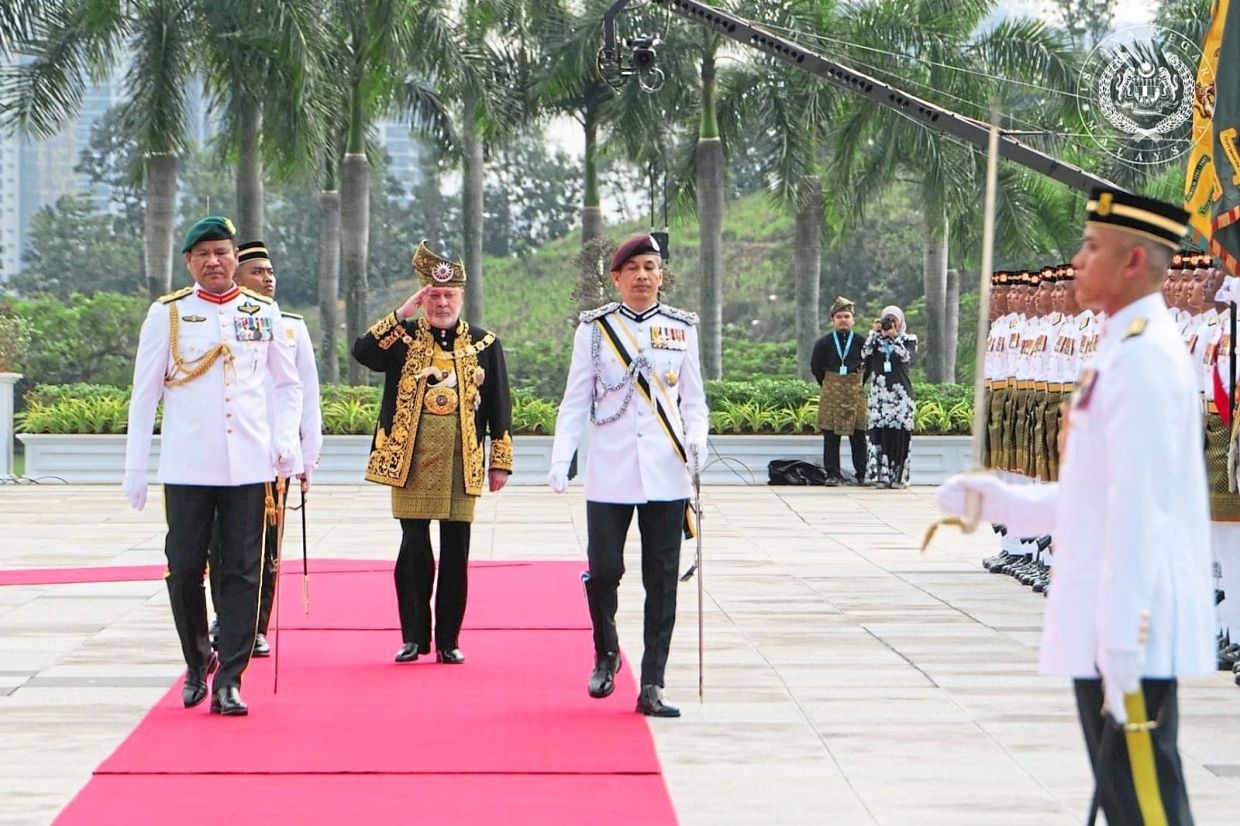 Royal regalia reflect cultural legacy