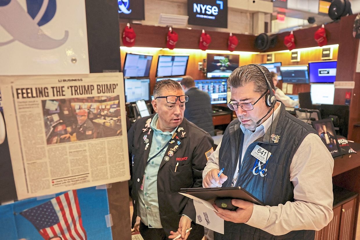 Trump turmoil roils Wall Street macro trading