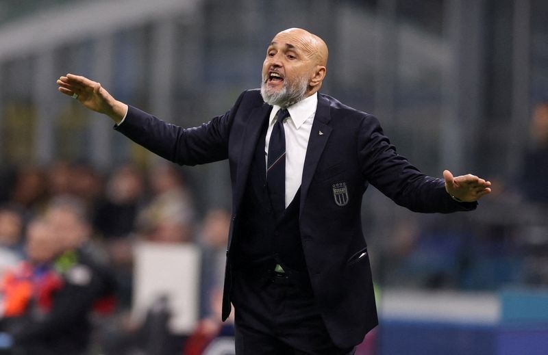 Soccer-Spalletti confident in Italy's quest for World Cup return