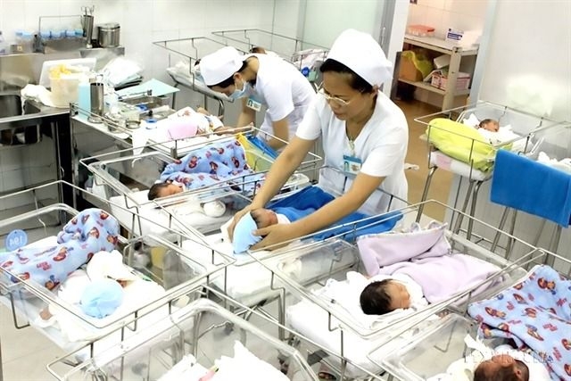 Vietnam drafts first population law to tackle demographic challenges