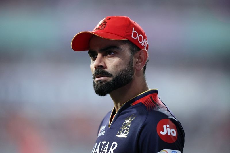 Cricket-Kohli closes in on long-awaited IPL title