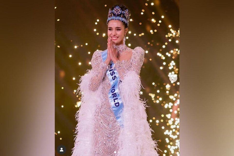 An unforgettable Sunday for Thailand as their top model wins Miss World title as their shuttlers scoop two titles at Singapore Open