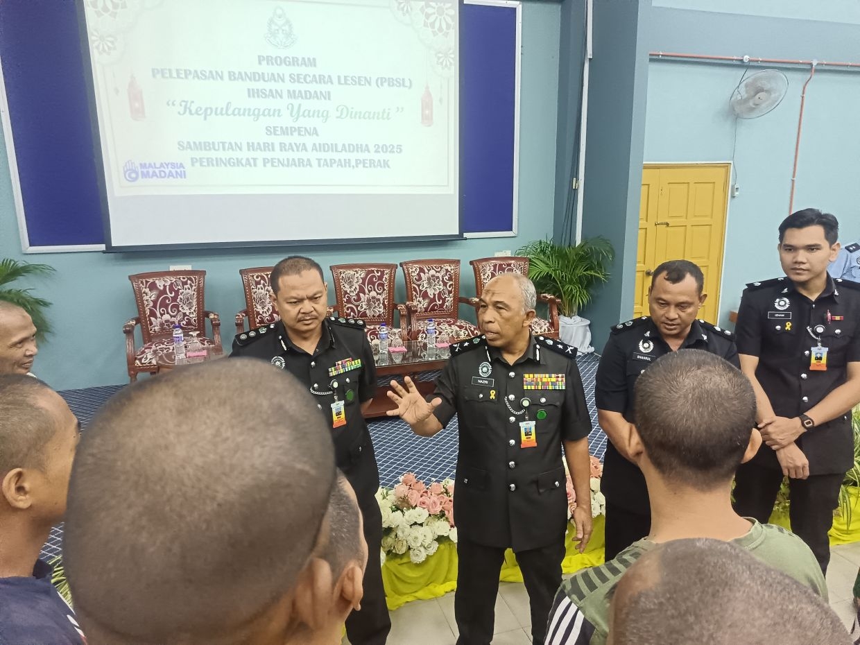 Twenty-three inmates released under the PBSL programme for Aidil Adha in Perak