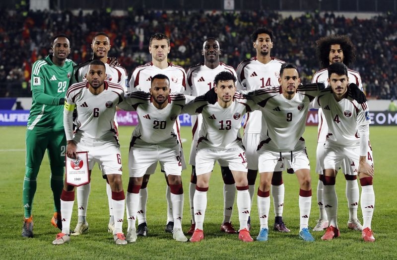 Soccer-Qatar fighting to keep World Cup dreams alive, says Lopetegui