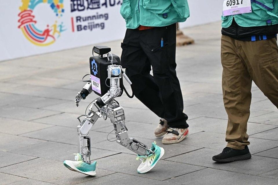 Beyond dancing and somersaults, humanoid robots in China aim higher