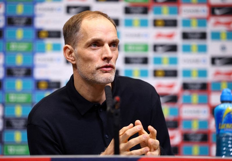Soccer-England coach Tuchel expects players to suffer in World Cup heat