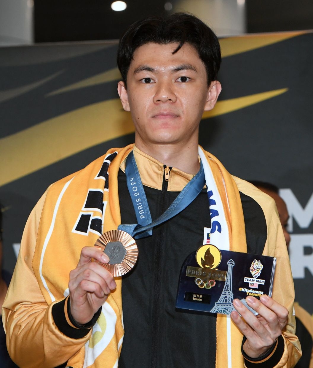 Zii Jia keeps 'em waiting over decision to join RTG or not