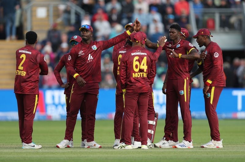 Cricket-Third ODI delayed after West Indies team get stuck in traffic