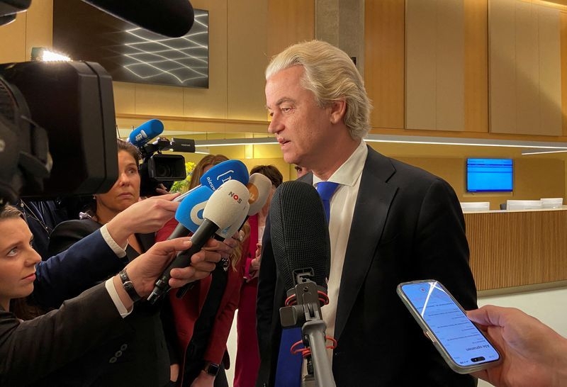 Populist Wilders breaks Dutch coalition to push immigration agenda in elections
