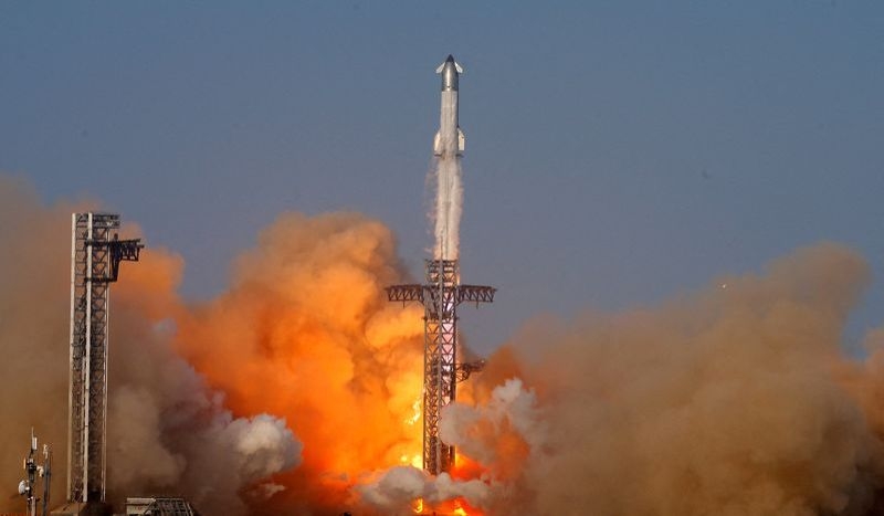 SpaceX will record revenue of about $15.5 billion in 2025, Elon Musk says