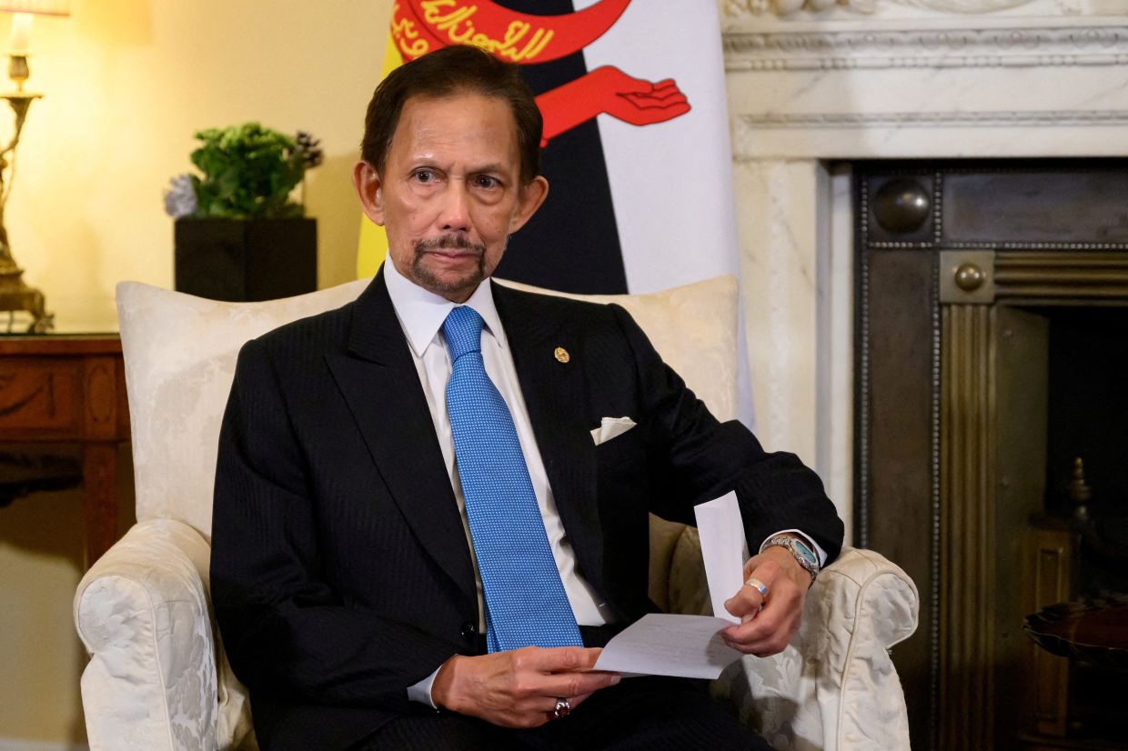 Brunei Sultan returns home after hospital admission in Kuala Lumpur