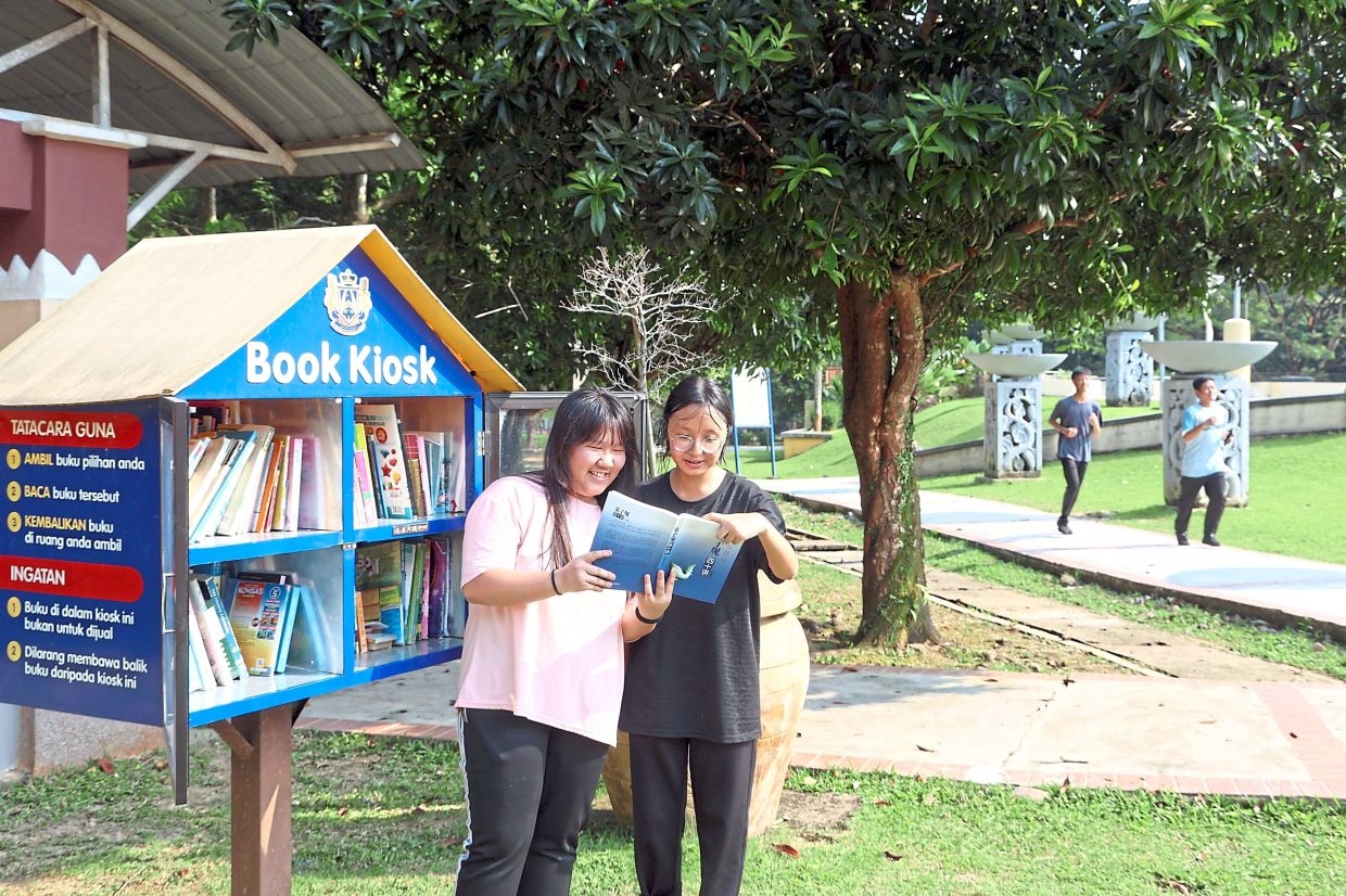 Bringing books to every corner, chapter by chapter