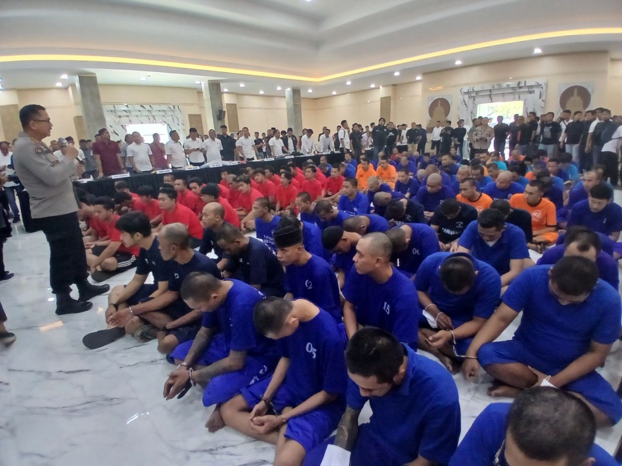 Central Java Police arrest hundreds in street crime crackdown