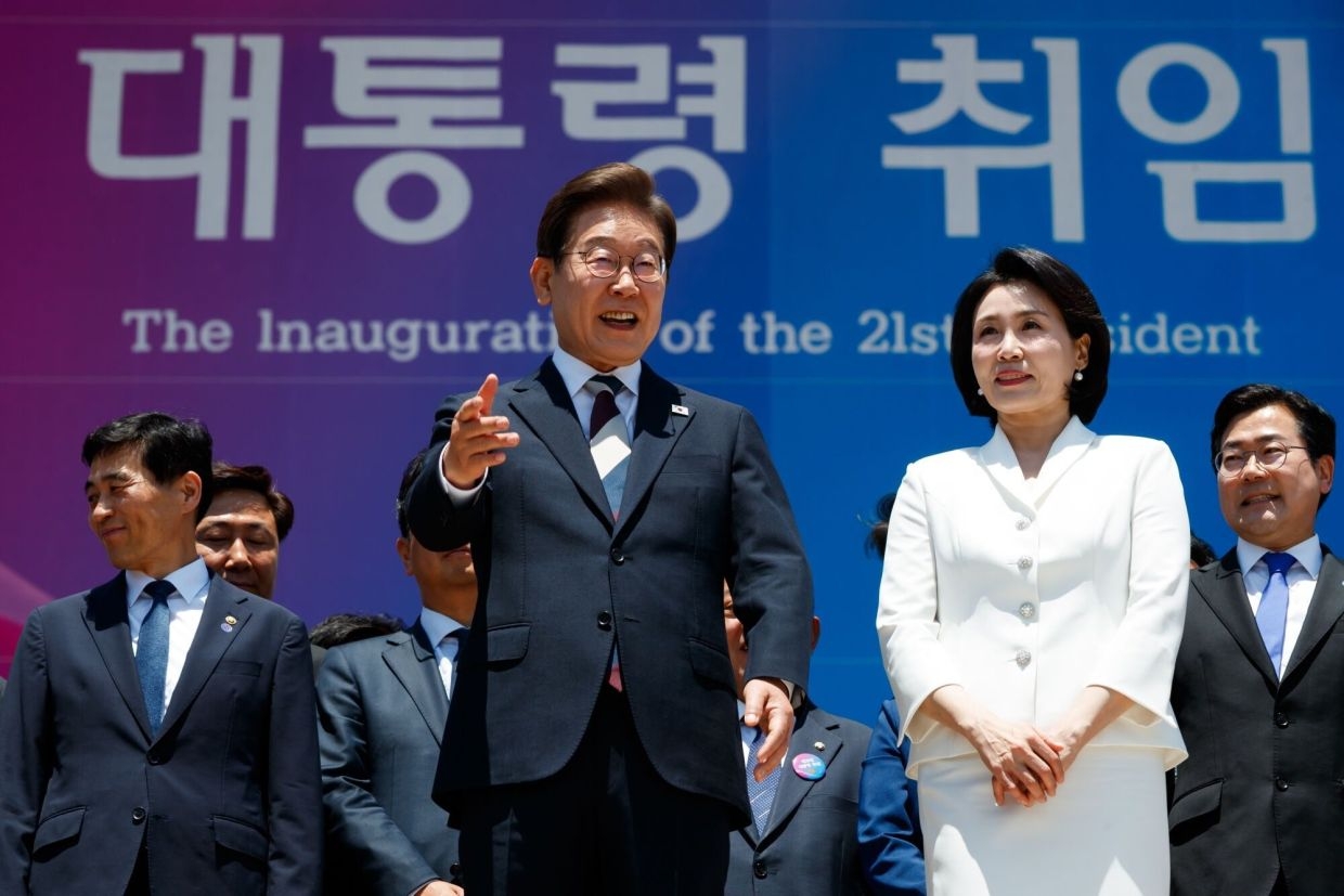 South Korea's new President Lee begins moves to tackle economic 'crisis'