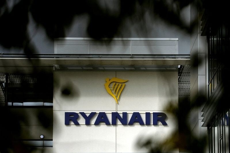 Nine injured in Ryanair emergency landing in Germany