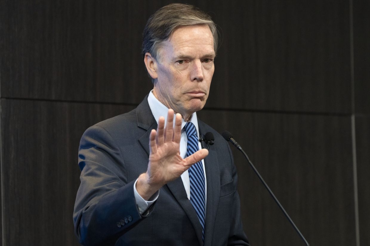 Ex-US envoy to China warns of Beijing involvement in Ukraine-Russia talks