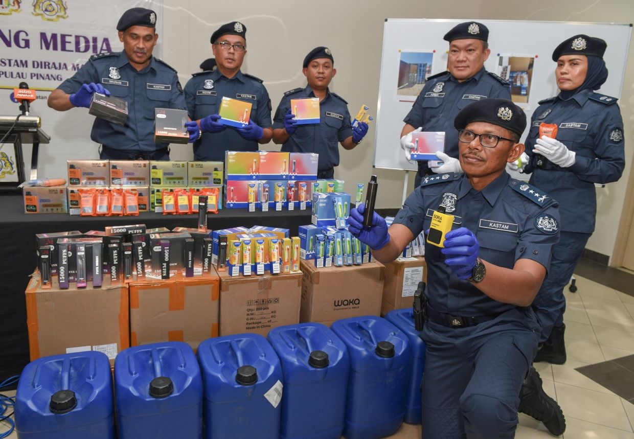 Penang Customs thwarts RM5mil vape smuggling bid