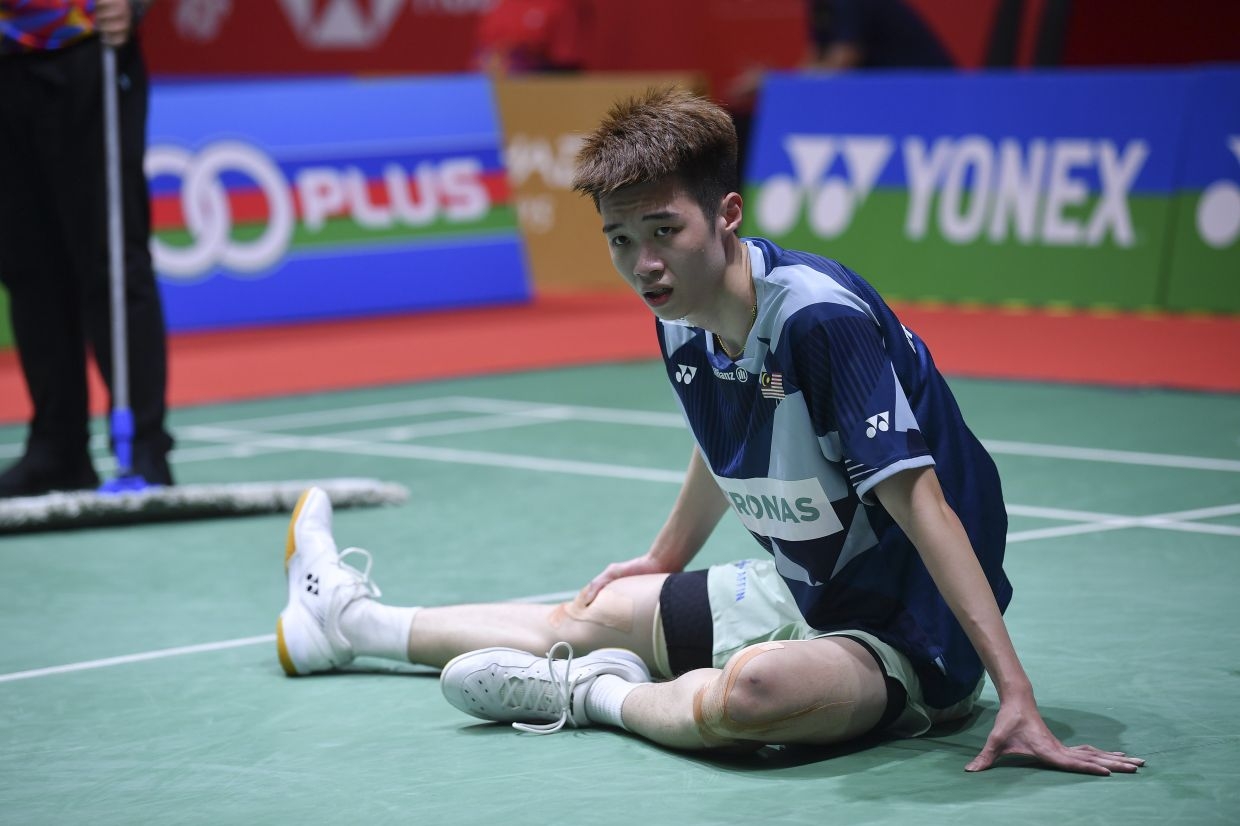 Another forced break as Tze Yong goes for knee surgery but he's staying positive