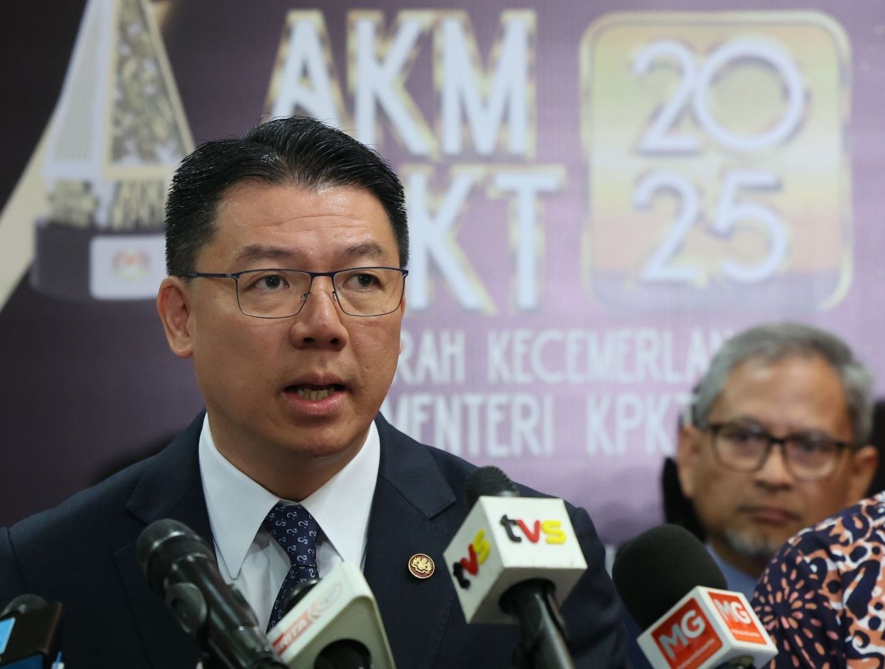 MP allocates more than RM1mil for Teluk Intan school students since 2023