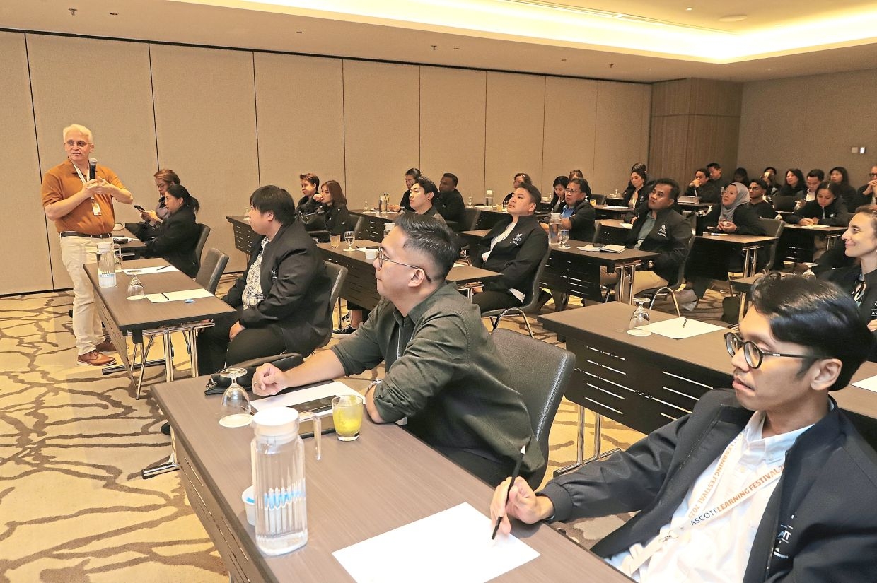 Spotlight on leadership at hospitality festival
