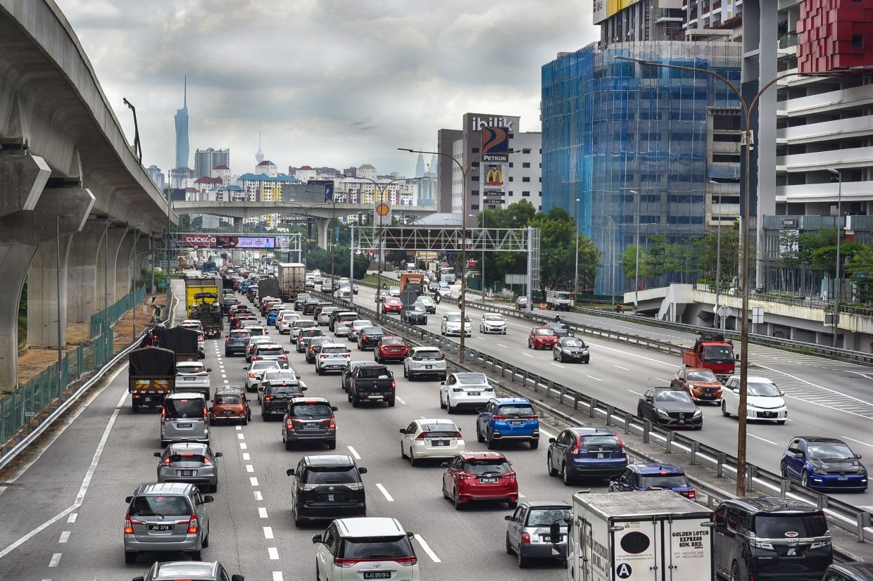 Smooth traffic on highways on Hari Raya Aidiladha morning