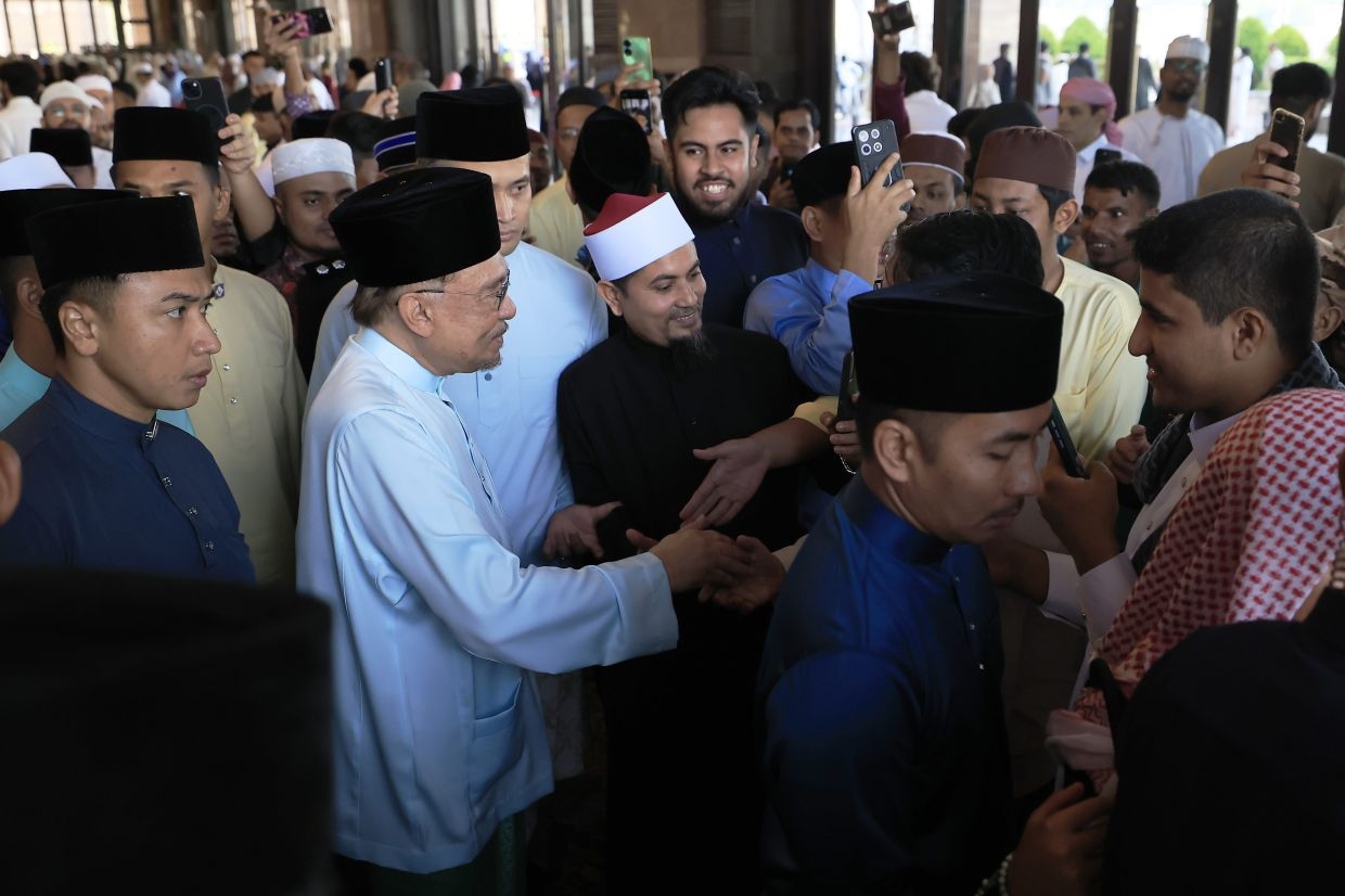 Pakistan's Asean dialogue partner bid to be discussed with regional leaders, says Anwar