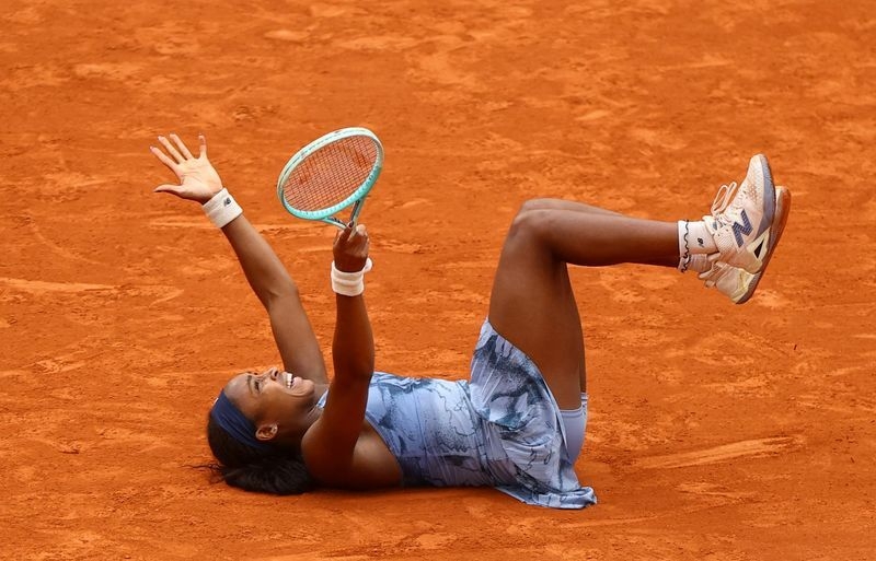 Tennis-Gauff beats world number one Sabalenka to win French Open women's title