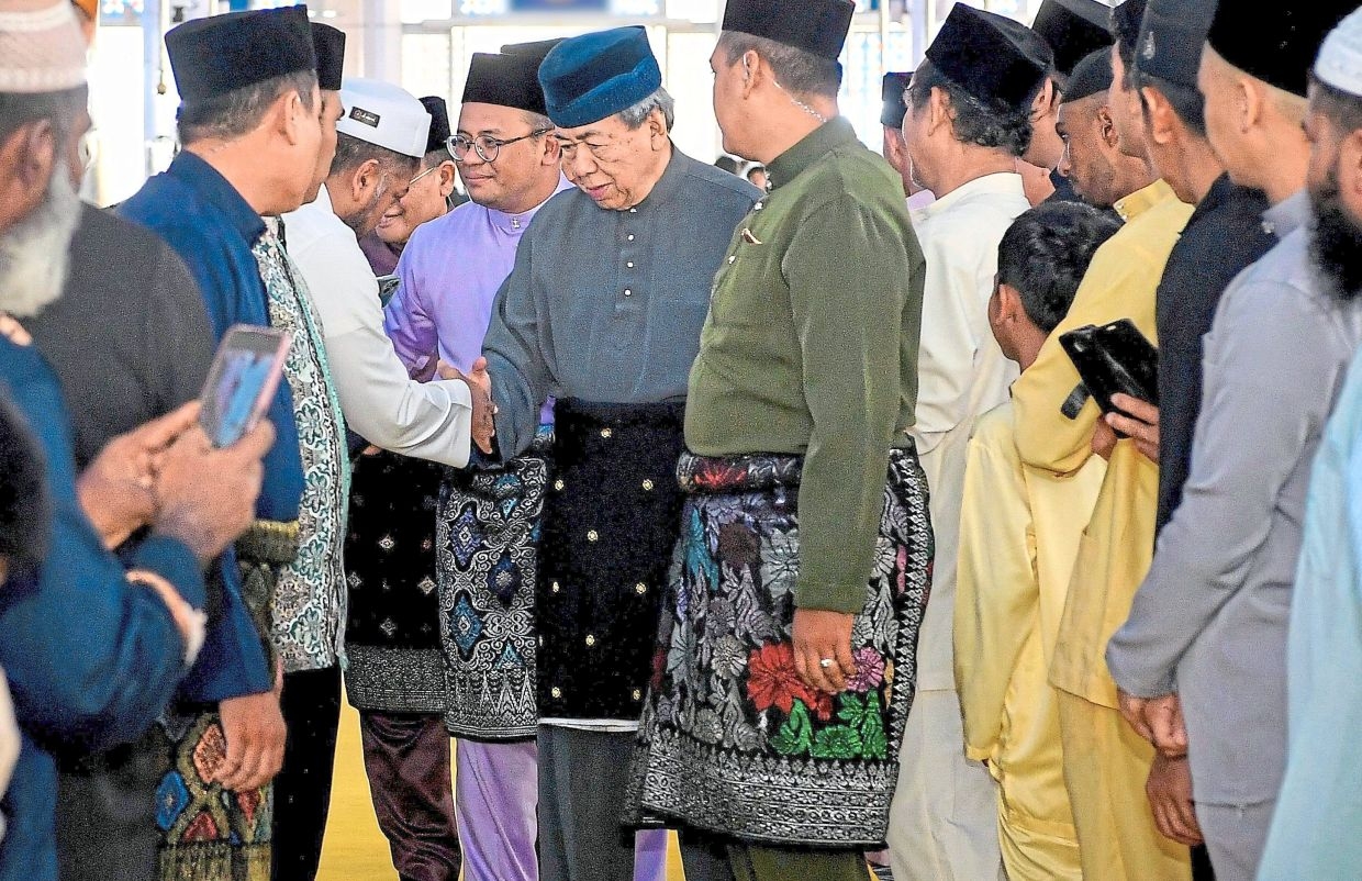 Royal warning on haj travel scams