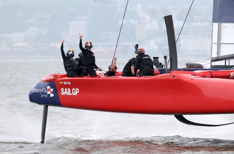 Sailing-Spain triumph in New York for consecutive SailGP victories