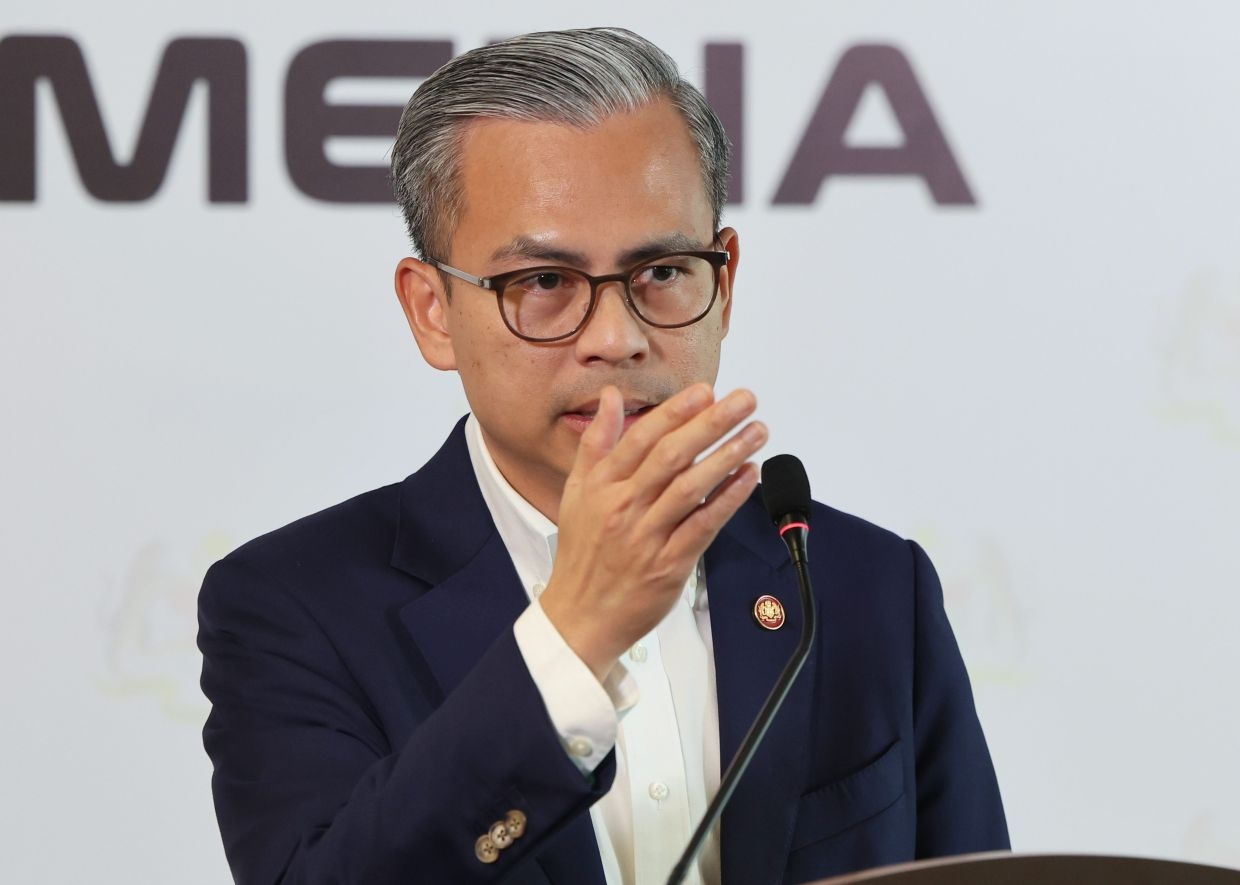 Gerik bus crash: Fahmi extends condolences to families of victims