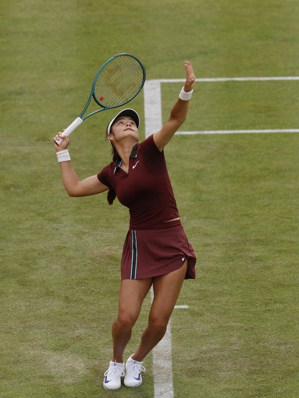 Tennis-Raducanu leads British trio into second round at Queen's Club