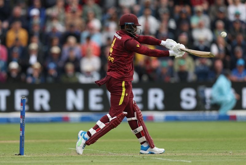 Cricket-West Indies recall Hope, drop Roach for home series v Australia