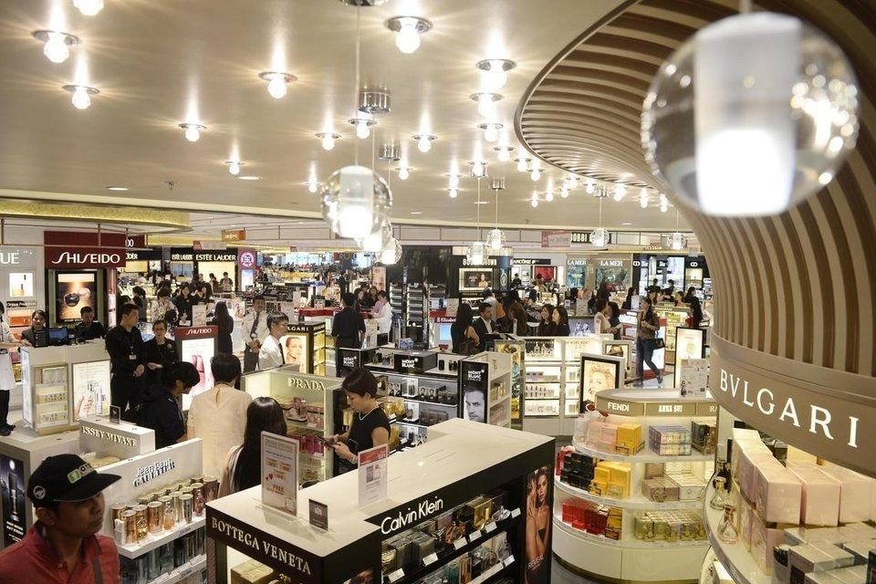 Man arrested for allegedly shoplifting twice in Singapore's Changi Airport transit area