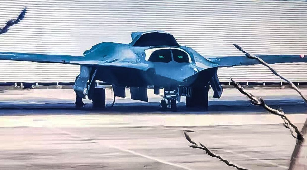 What do we know so far about China's advanced J-36 and J-50 fighter jets?